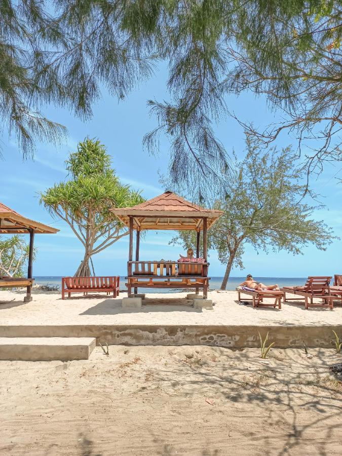 Nusa Indah Bungalows กิลิไอร์ ภายนอก รูปภาพ